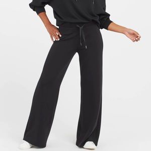 Spanx AirEssentials wide leg lounge sweatpants in black